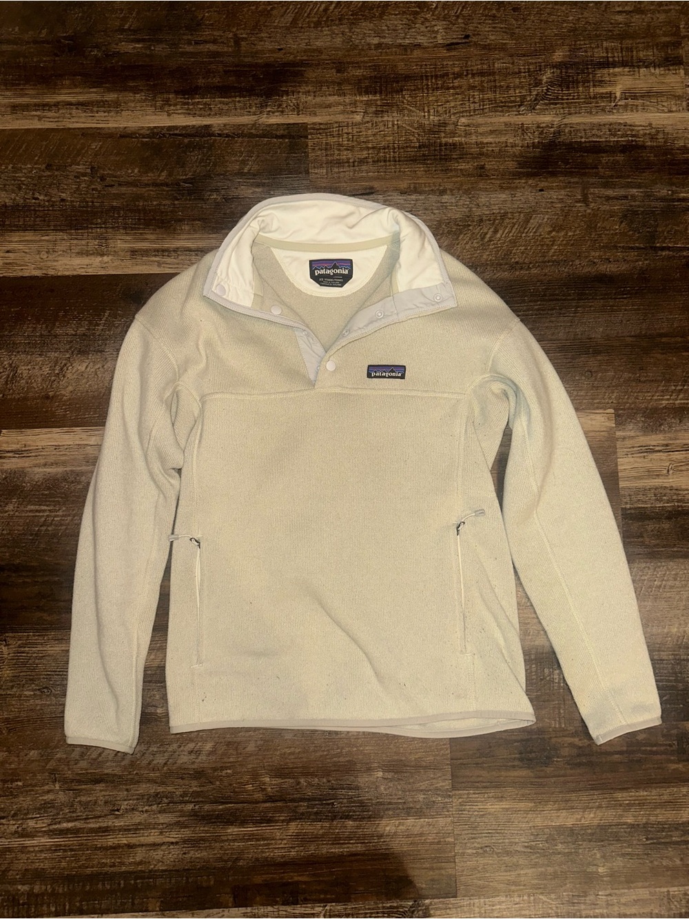 Patagonia Cream Fleece Snap Pullover